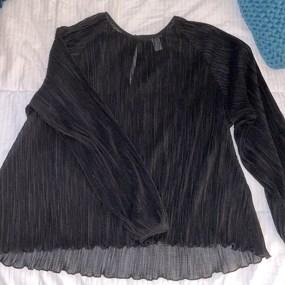 Sheer Crinkle Black Top